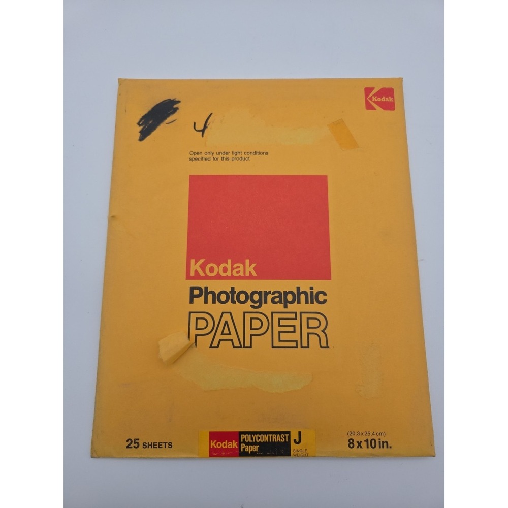 Kodak Polycontrast J Paper 8x10 Glossy Sheet Sealed pkg. Of 25, Expired 12/73